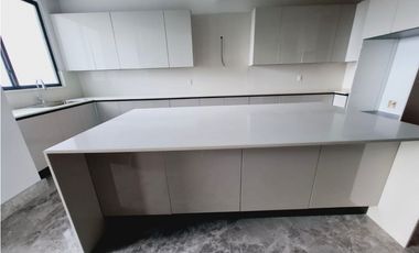 VENTA DE APARTAMENTO EN SANTA MARIA PH EMPIRE RESIDENCES 322M2  JP