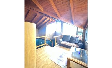 CHALET DE HERMOSO Y CALIDO DISEÑO