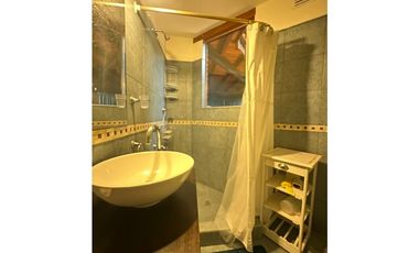CHALET DE HERMOSO Y CALIDO DISEÑO
