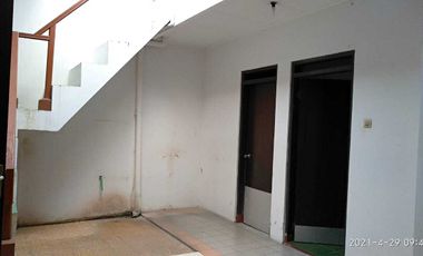 Rumah disewakan jl Pinus Solo Baru dekat GOR Pendawa