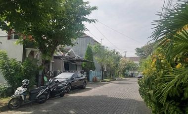Rumah disewakan jl Pinus Solo Baru dekat GOR Pendawa