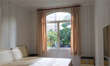 Disewakan Tahunan/Bulanan Townhouse Mediterania Garden Residences 1-Lantai Ground langsung taman + Pool 2 ha