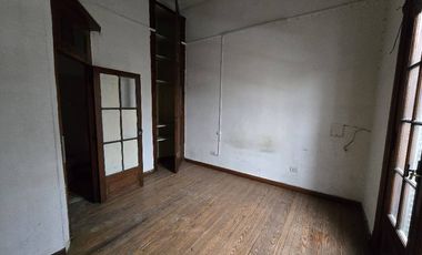 Departamento Tipo Casa en alquiler en Lanus Este