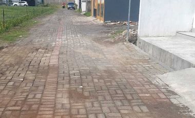 rumah pesan bangun di banyanyar solo lokasi nyaman asri bebas banjir