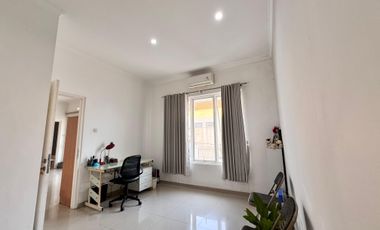 Rumah Mewah di Fajar Indah Colomadu, Perumahan Elit