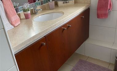 Casa en Venta en AV. QUEBRADA DE MACUL