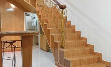 TANAH LUAS 5 Menit PINTU TOL SAWANGAN JUAL RUMAH DALAM KOMPLEK