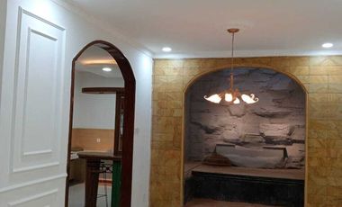 TANAH LUAS 5 Menit PINTU TOL SAWANGAN JUAL RUMAH DALAM KOMPLEK