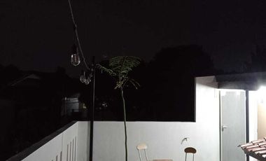 TANAH LUAS 5 Menit PINTU TOL SAWANGAN JUAL RUMAH DALAM KOMPLEK