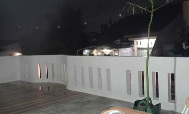 TANAH LUAS 5 Menit PINTU TOL SAWANGAN JUAL RUMAH DALAM KOMPLEK