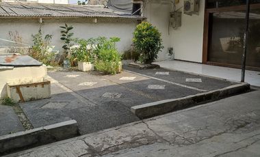 nego sampai jadi. Rumah untuk kost kost an , Dago , dekat kampus , kantor , rumah sakit