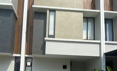 Dijual Rumah Siap Huni Dalam Cluster U Ville Bintaro Jaya