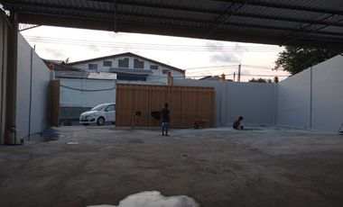 Gedung Baru Gudang Jalan Utama Muding Mundeh Kerobokan