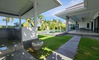 Luxury Pool Villa in Hua Hin/Cha-am at The Clouds