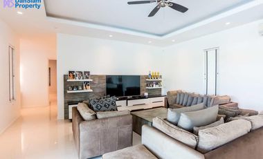 Luxury Pool Villa in Hua Hin/Cha-am at The Clouds