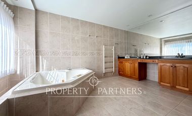 Gran casa estilo inglés camino a Santa Juana