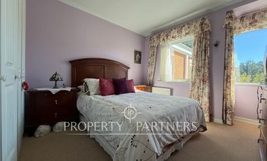 Gran casa estilo inglés camino a Santa Juana