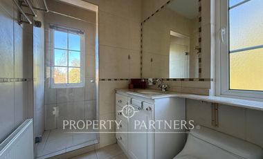 Gran casa estilo inglés camino a Santa Juana