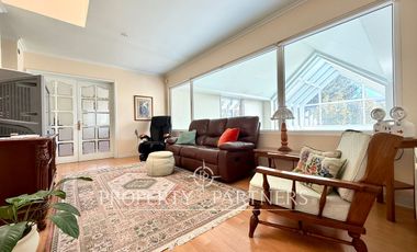 Gran casa estilo inglés camino a Santa Juana