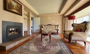 Gran casa estilo inglés camino a Santa Juana