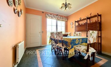 Gran casa estilo inglés camino a Santa Juana