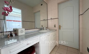 Gran casa estilo inglés camino a Santa Juana