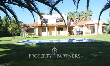ARRIENDO-- casa en parcela en Calera de Tango (incluye jardinero)