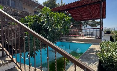 Casa en Venta en La Calera Coto Privado, 3 Niveles, Alberca, Jacuzzi, Vista Panorámica