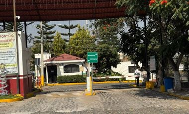 Casa en Venta en La Calera Coto Privado, 3 Niveles, Alberca, Jacuzzi, Vista Panorámica