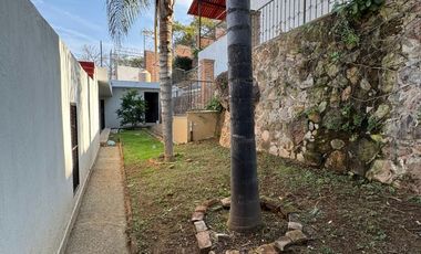 Casa en Venta en La Calera Coto Privado, 3 Niveles, Alberca, Jacuzzi, Vista Panorámica