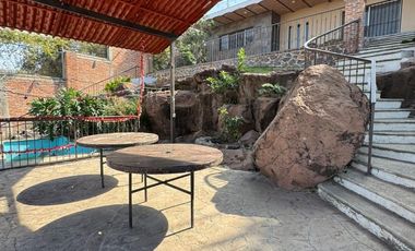 Casa en Venta en La Calera Coto Privado, 3 Niveles, Alberca, Jacuzzi, Vista Panorámica