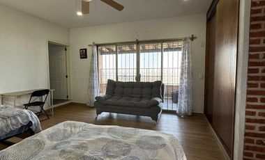 Casa en Venta en La Calera Coto Privado, 3 Niveles, Alberca, Jacuzzi, Vista Panorámica