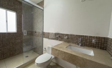 Casa en renta en Villas San Fernando, recámaras en suite