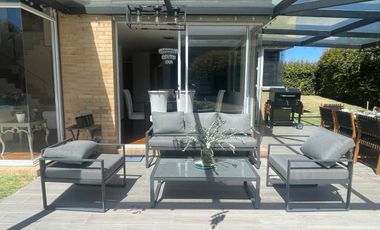 En venta hermosa casa en Macadamia, La Calera