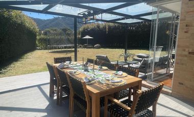 En venta hermosa casa en Macadamia, La Calera