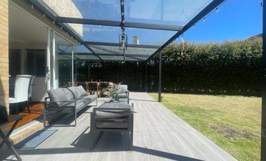 En venta hermosa casa en Macadamia, La Calera