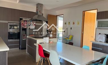 VENTA PRECIOSA CASA EN EXCLUSIVO CONDOMINIO DE CHICUREO