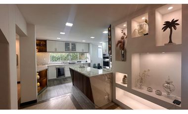 Casa Amoblada en Venta en El Poblado sector San Lucas