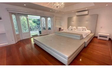 Casa Amoblada en Venta en El Poblado sector San Lucas