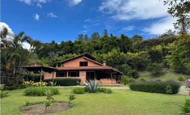FINCA EN MARINILLA MUY CERCA A RIONEGRO SECTOR CLUB LLANOGRANDE