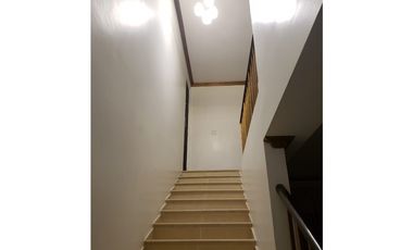 CONDADO DEL REY / ALTOS DE COUNTRY / 360 M / 5 HABITACION / AMOBLADO