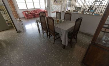 PARQUE LEFEVRE /  CERCA PARQUE OMAR / 967M / 4 HABITACIONES YH