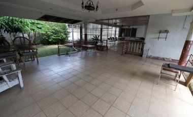 PARQUE LEFEVRE /  CERCA PARQUE OMAR / 967M / 4 HABITACIONES YH