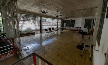 PARQUE LEFEVRE /  CERCA PARQUE OMAR / 967M / 4 HABITACIONES YH