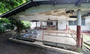 PARQUE LEFEVRE /  CERCA PARQUE OMAR / 967M / 4 HABITACIONES YH