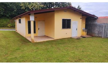 SE VENDE  CASA EN BRISAS DEL GOLF ARRAIJAN