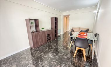 2 AMBIENTES CON DEPENDENCIA Y COCHERA. CENTRO.