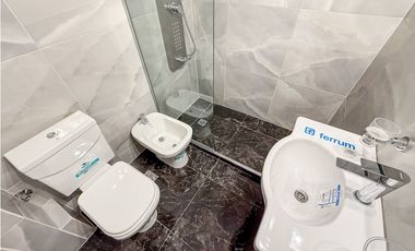 2 AMBIENTES CON DEPENDENCIA Y COCHERA. CENTRO.