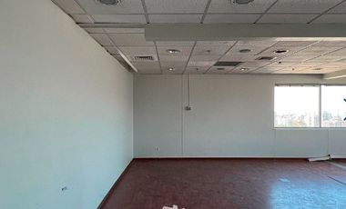 Oficina en Arriendo en Metro Escuela Militar