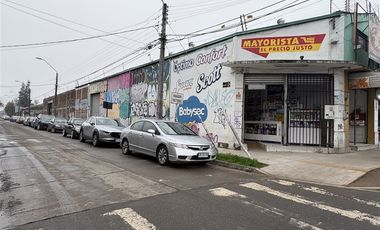 Local Comercial en Arriendo en camilo Henriquez 769, Curico